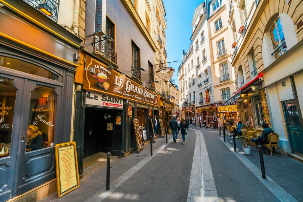 Le Quartier Latin : un pôle universitaire et culturel